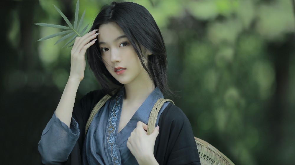 古装汉服美少女全面屏壁纸4k