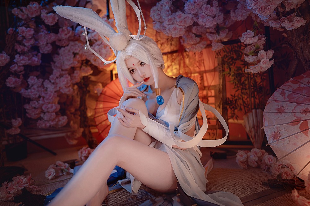 露兒大魔王_《神仙道3》广寒仙子cosplay