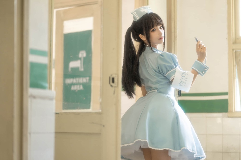 网络红人美女小姐姐蠢沫沫高清护士装cosplay电脑壁纸5k