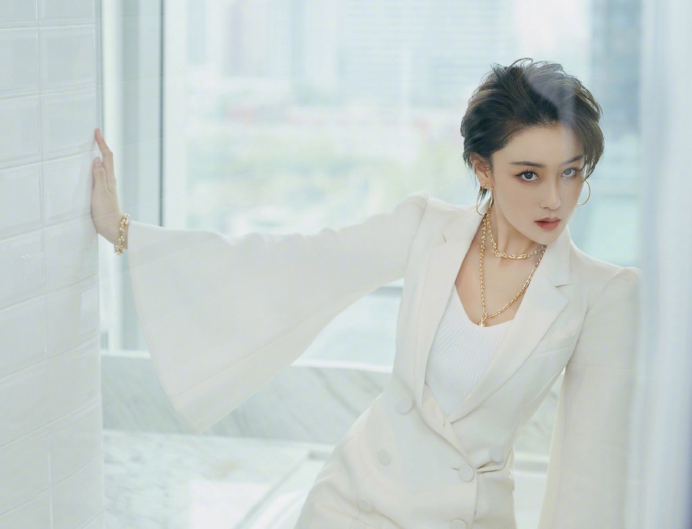 张馨予高清4K桌面壁纸