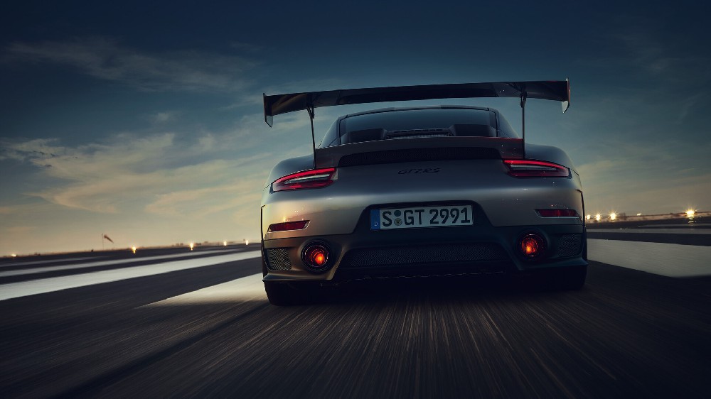保时捷911 GT2RS 尾部高清电脑壁纸4k