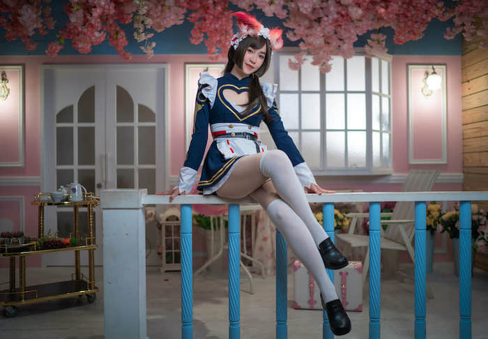 超纯欲白色丝袜短裙长腿美女4k电脑壁纸