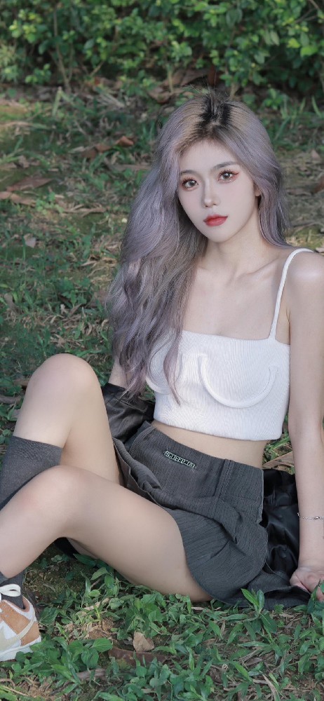 户外颜值美女写真壁纸4k