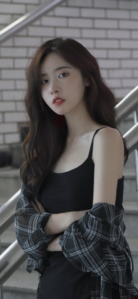 美女模特梨涡允允高清手机壁纸4k