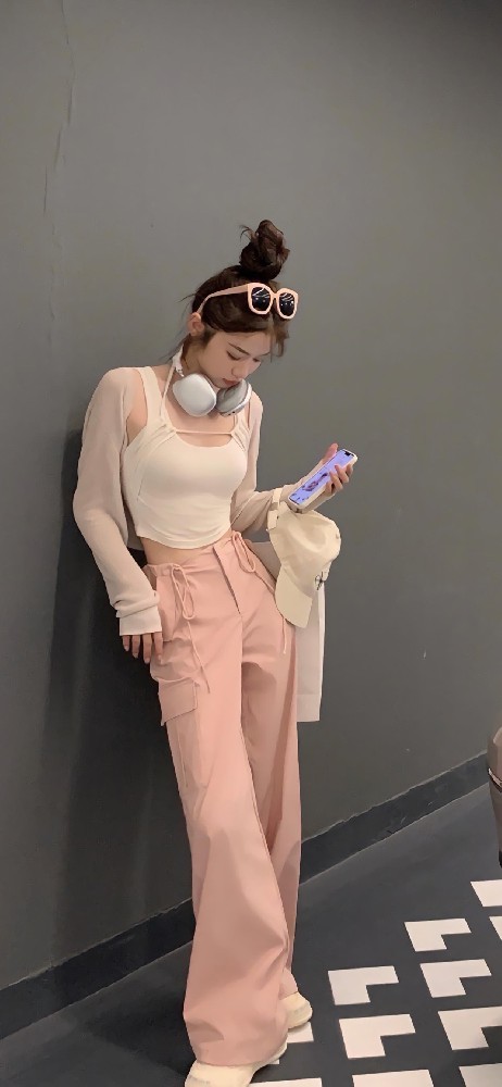 时尚穿搭小姐姐高清手机壁纸4k