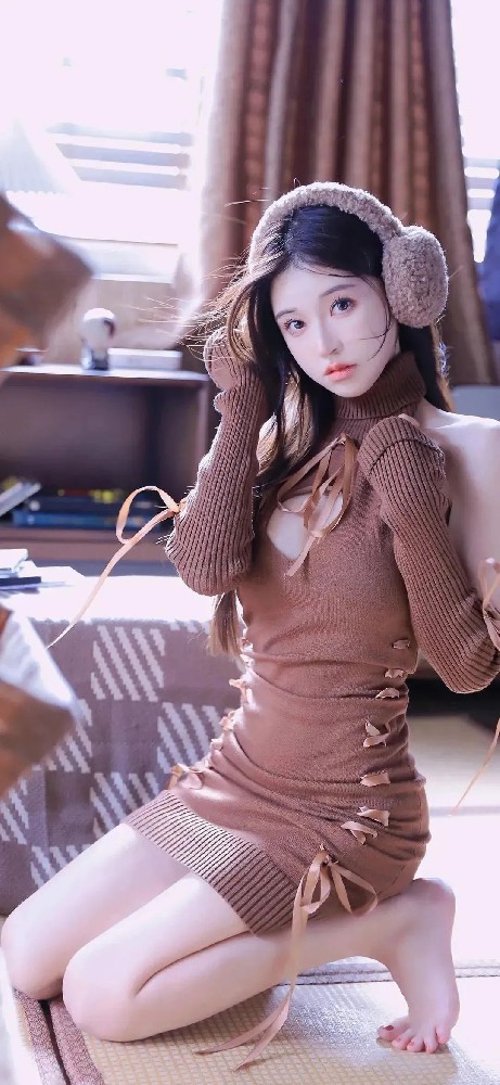 居家好看小姐姐高清手机壁纸